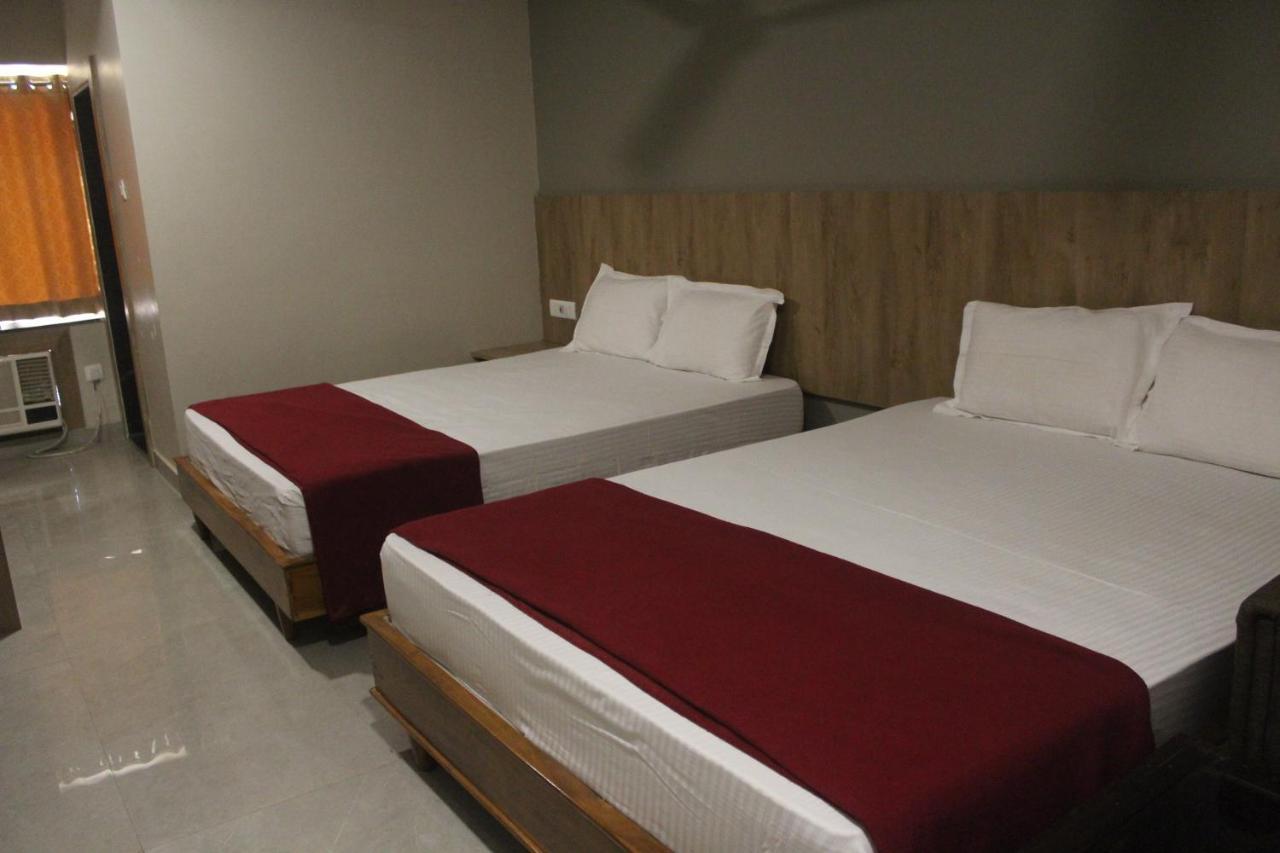 Hotel Janaki Pride *